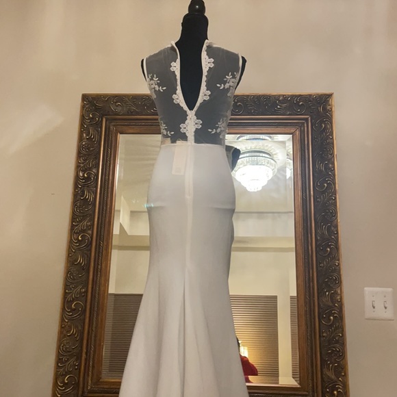 Wedding dress by Grace Karin size 2 - Picture 3 of 6